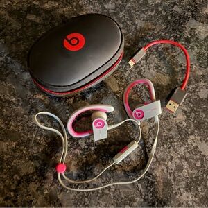 Beats by Dre Pink and White Earphones with Case